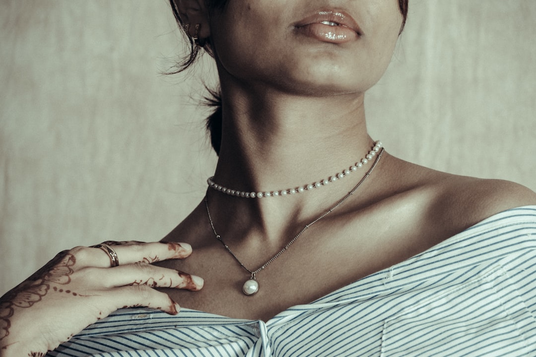 Jewelry Shop Essentials: Finding the Right Fit and Style