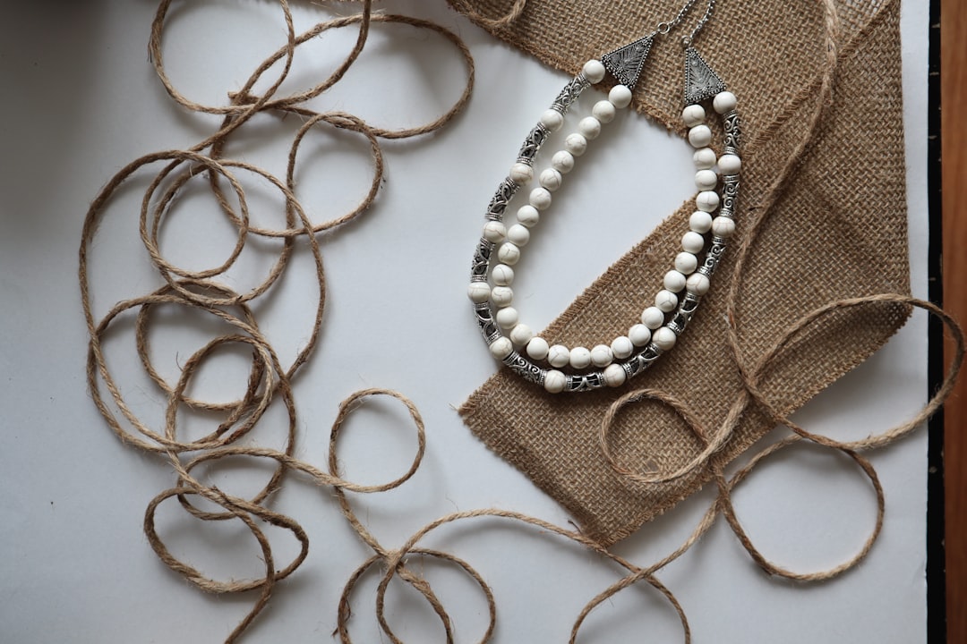 The Ultimate Guide to Layering Necklaces and Bracelets Effectively